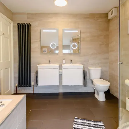 1 Bed In 90911 Скарборо